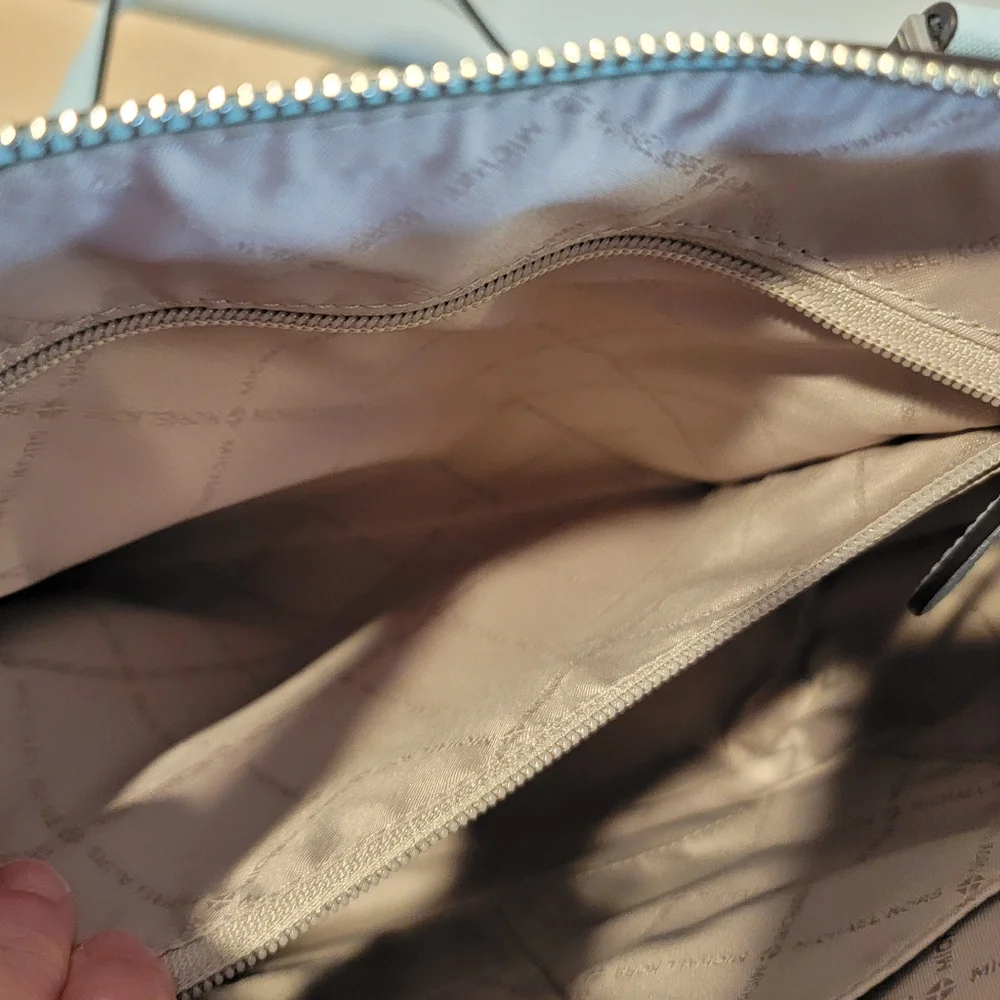 Michael Kors Charlotte‎ Shoulder Tote Saffiano Leather Vista Blue